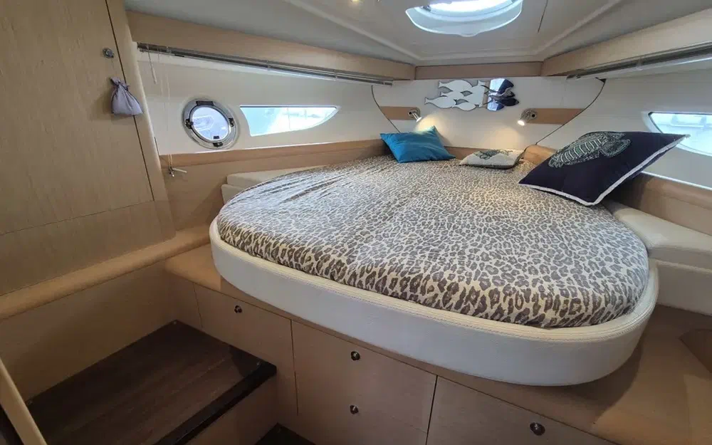 slider 35 Beneteau Flyer Gran Turismo 38
