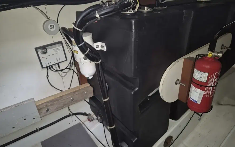 slider 47 Beneteau Gran Turismo 38