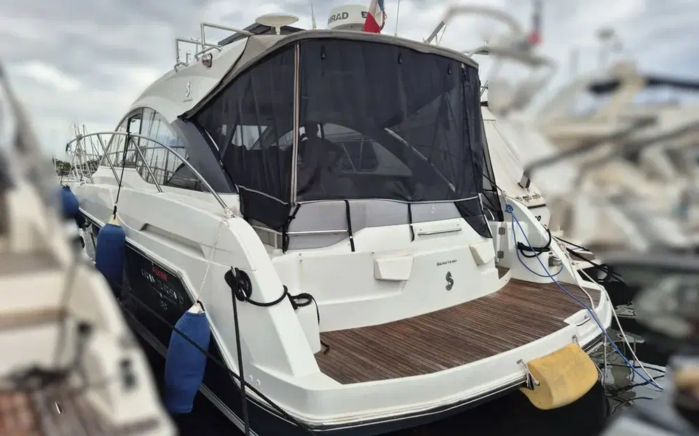 slider 5 Beneteau Gran Turismo 38
