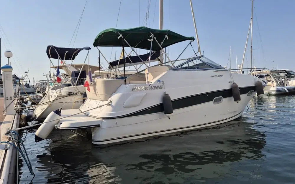 slider 5 Four Winns Vista 248