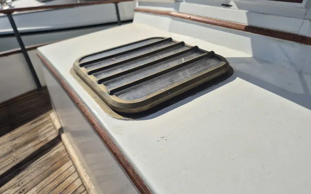 slider 14 Grand Banks 36