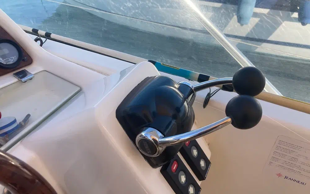 slider 25 Jeanneau Prestige 34