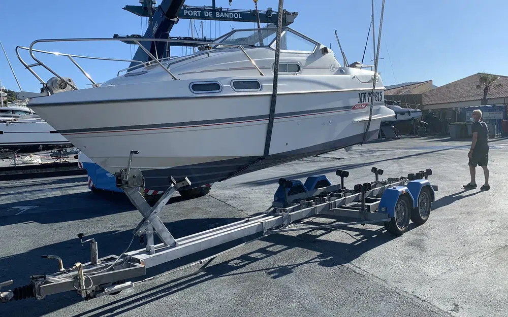 slider 3 Sealine 215 Envoy