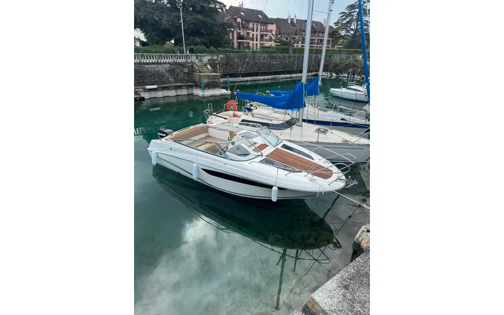 slider 1 Jeanneau Cap Camarat 7.5 DC