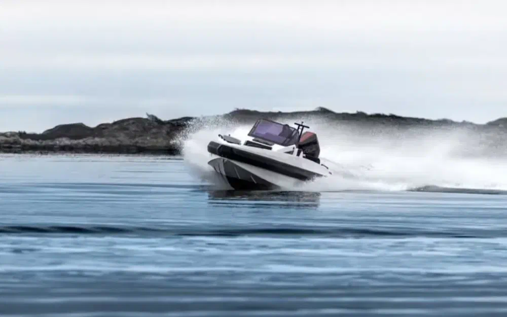 slider 3 Iron Boats 907