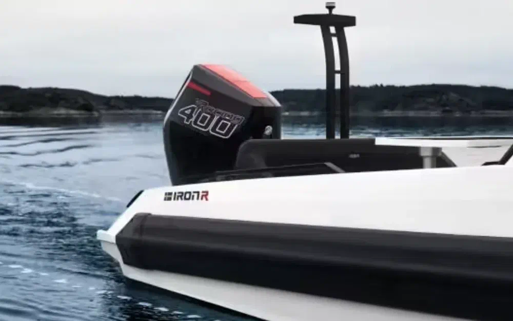 slider 16 Iron Boats 907