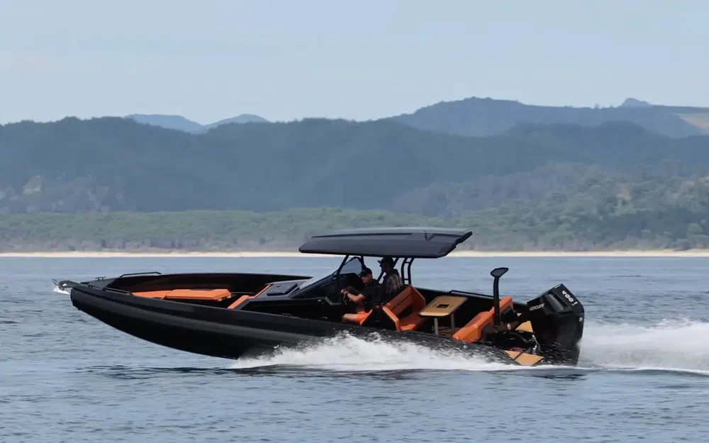 slider 0 Iron Boats 907