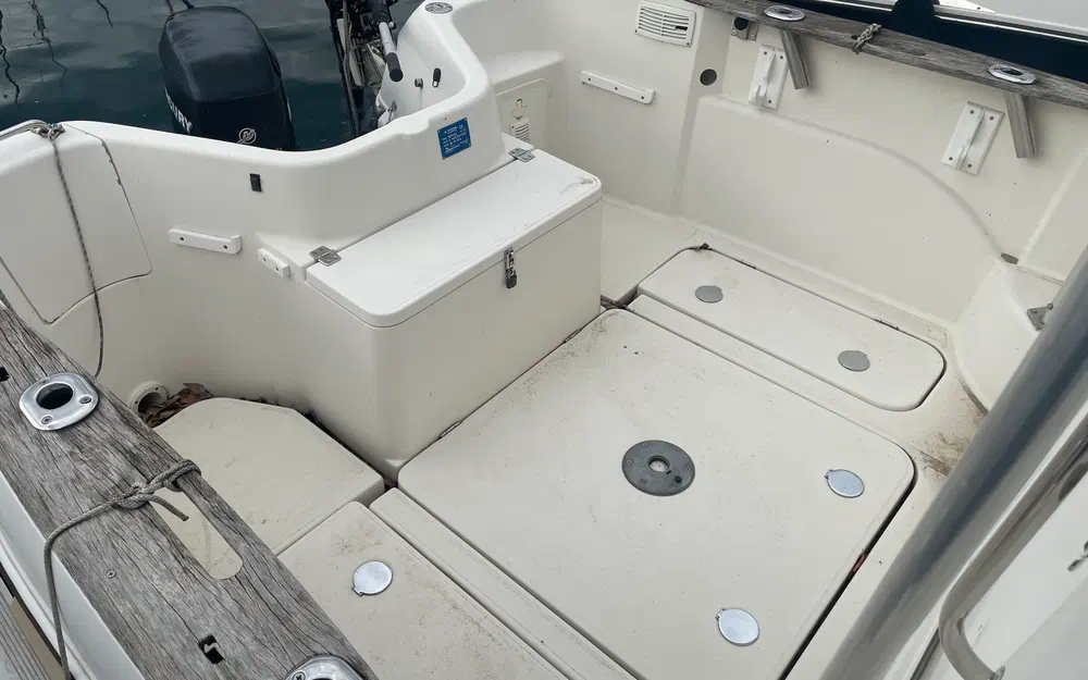slider 2 Quicksilver 580 Pilothouse
