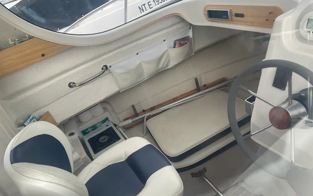 slider 3 Quicksilver 580 Pilothouse