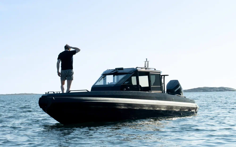 slider 7 Iron Boats 907 Coupe