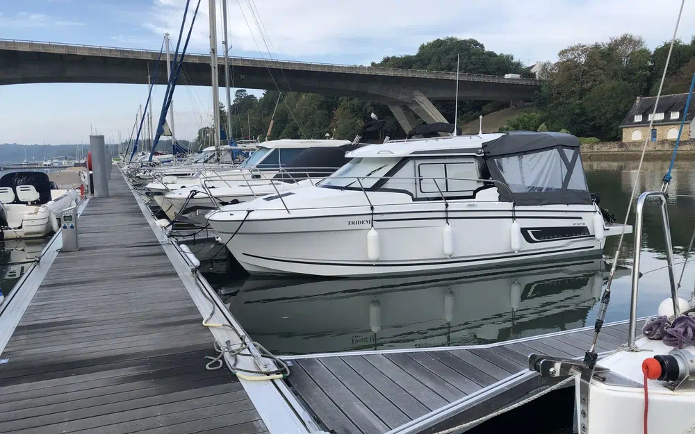 slider 1 Jeanneau Merry fisher 795 S2