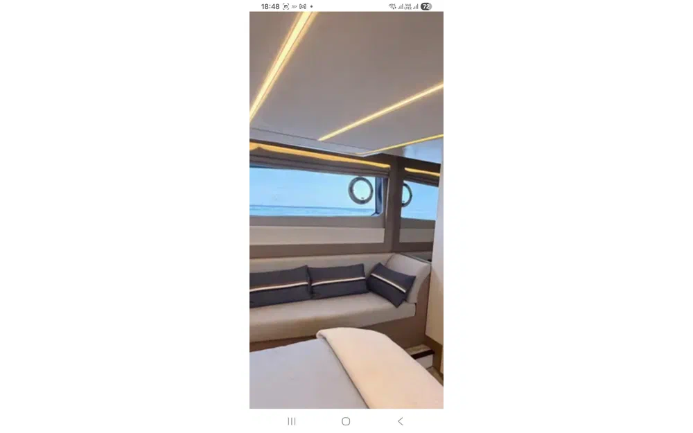 slider 12 Prestige Yachts 520 Fly