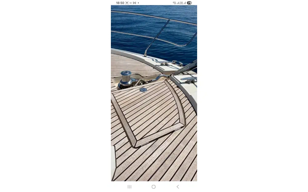 slider 6 Prestige Yachts 520 Fly