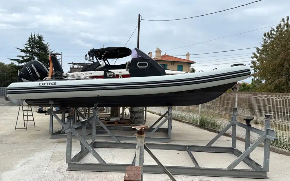 slider 8 Brig Eagle 8