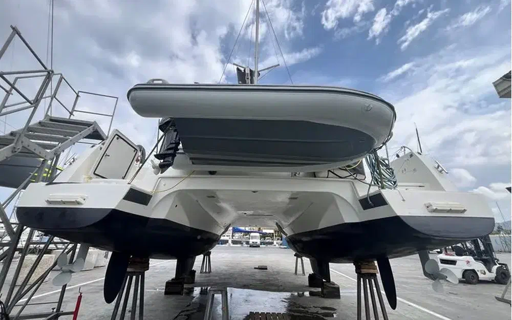 slider 1 Fountaine Pajot Lucia 40