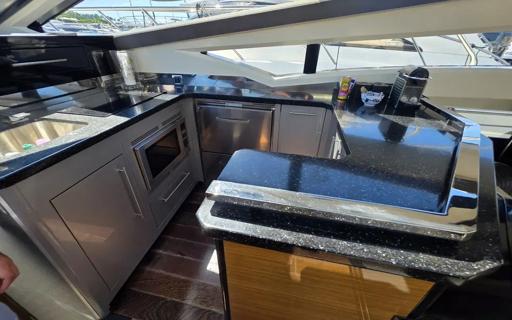slider 19 Marquis Yachts 50 SC