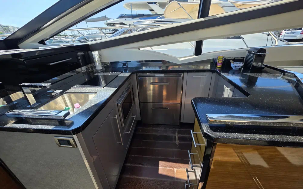 slider 20 Marquis Yachts 50 SC