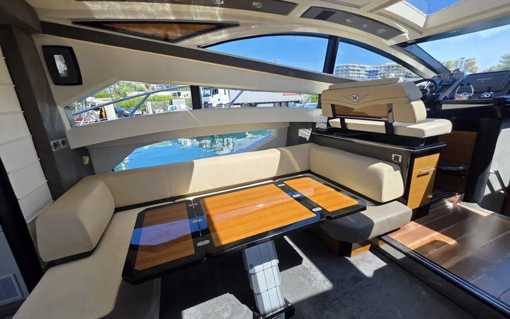 slider 8 Marquis Yachts 50 SC