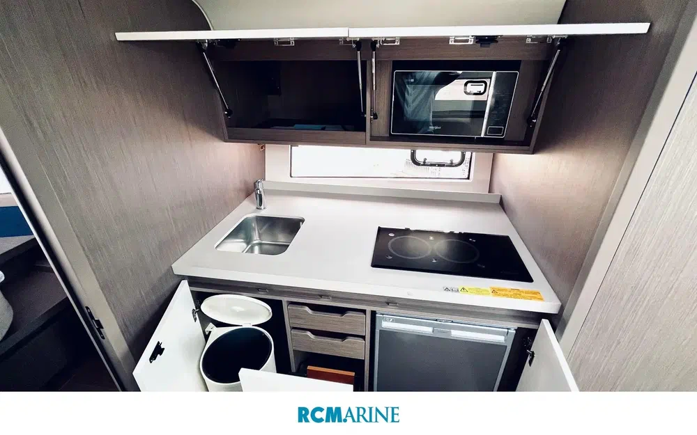 slider 14 Beneteau Gran Turismo 41