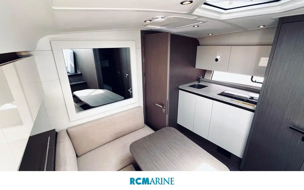 slider 16 Beneteau Gran Turismo 41