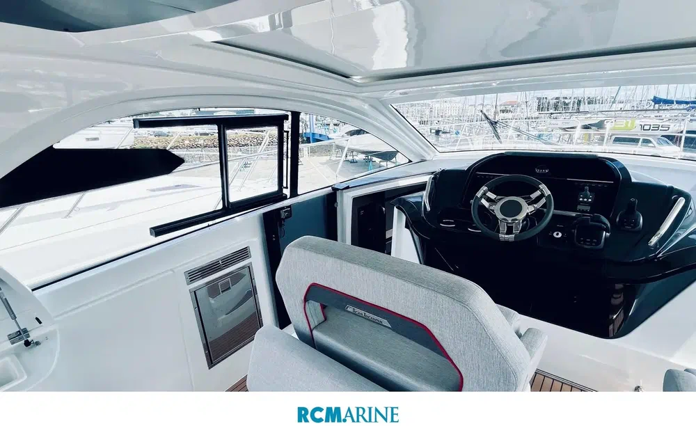 slider 20 Beneteau Gran Turismo 41