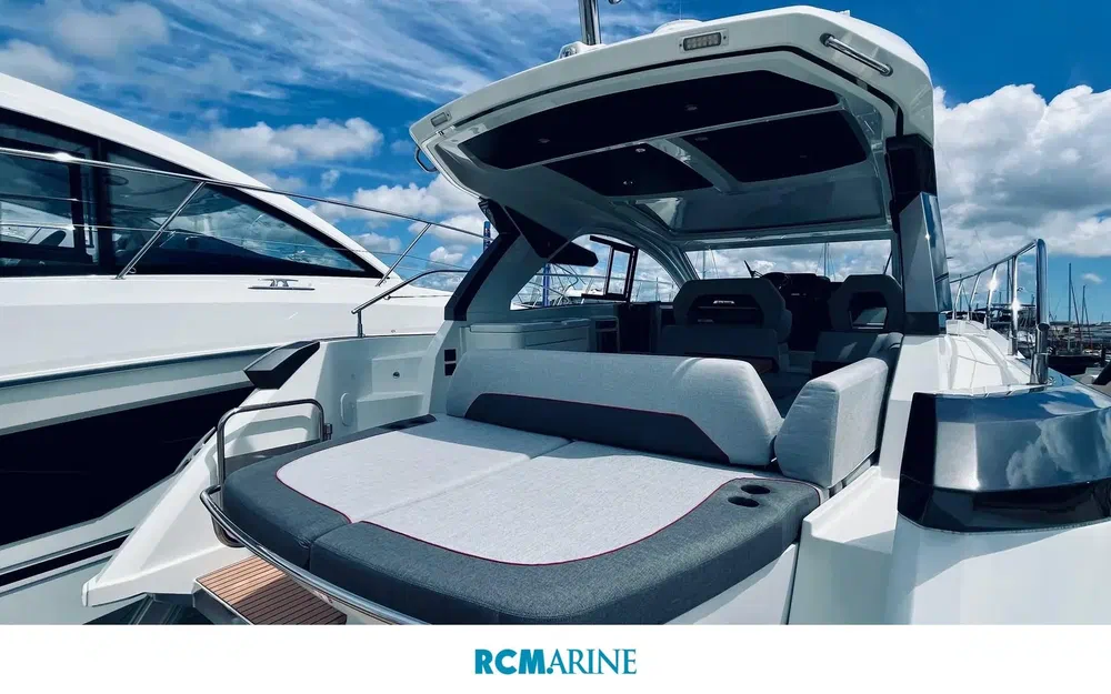 slider 24 Beneteau Gran Turismo 41