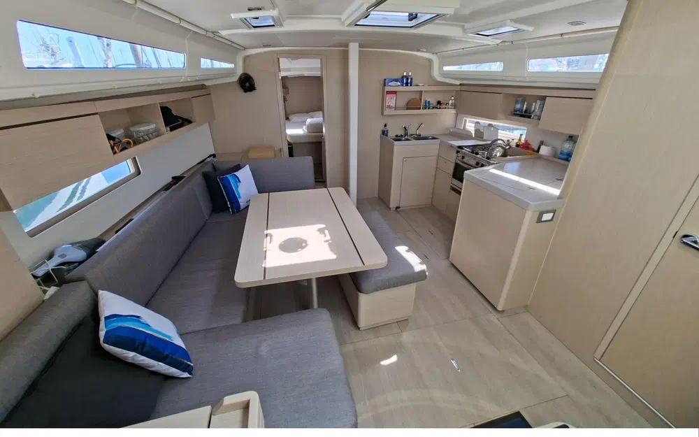 slider 10 Beneteau Oceanis 40.1