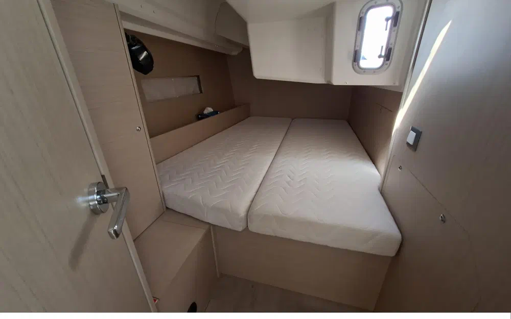 slider 12 Beneteau Oceanis 40.1
