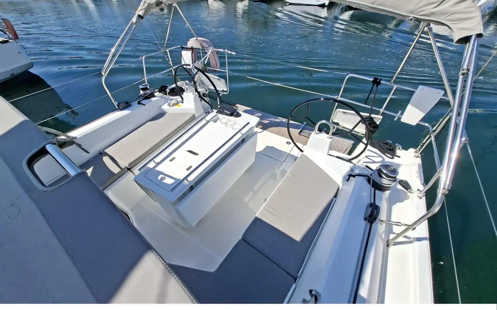 slider 3 Beneteau Oceanis 40.1