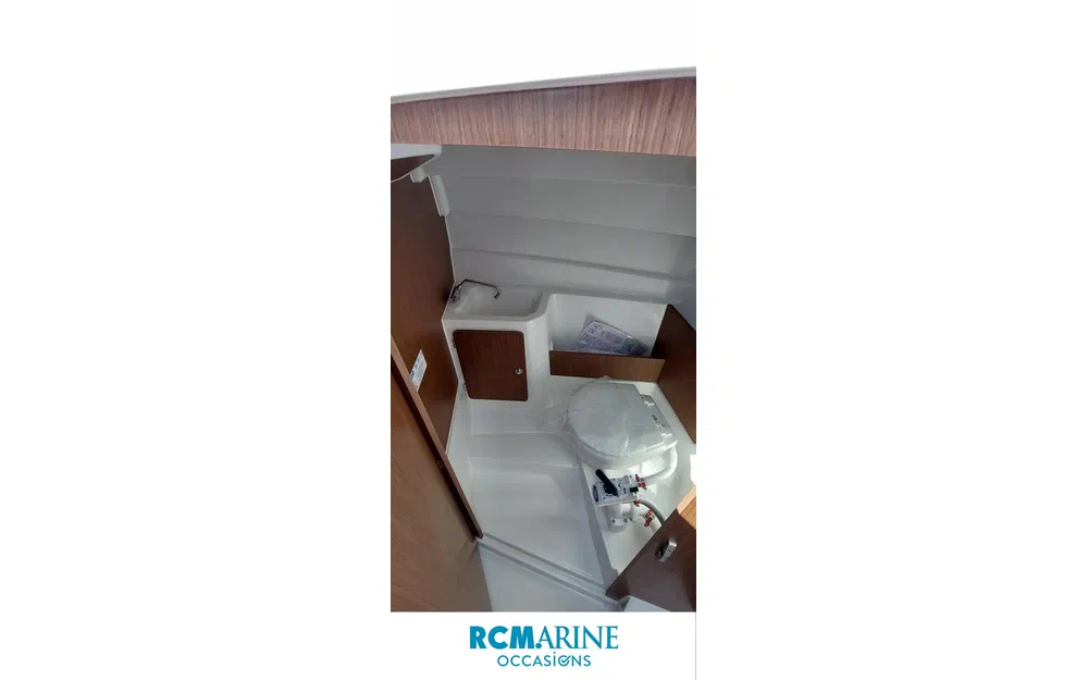 slider 11 Beneteau Antares 7 OB