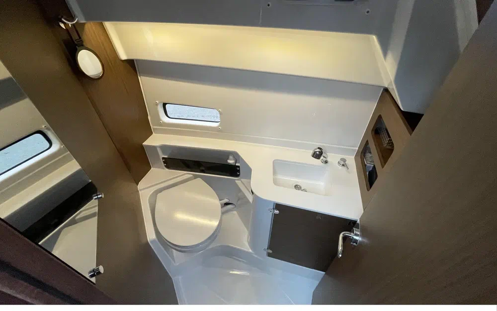 slider 17 Beneteau Antares 9 OB