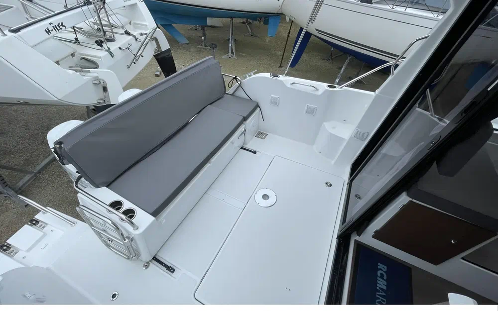 slider 5 Beneteau Antares 9 OB