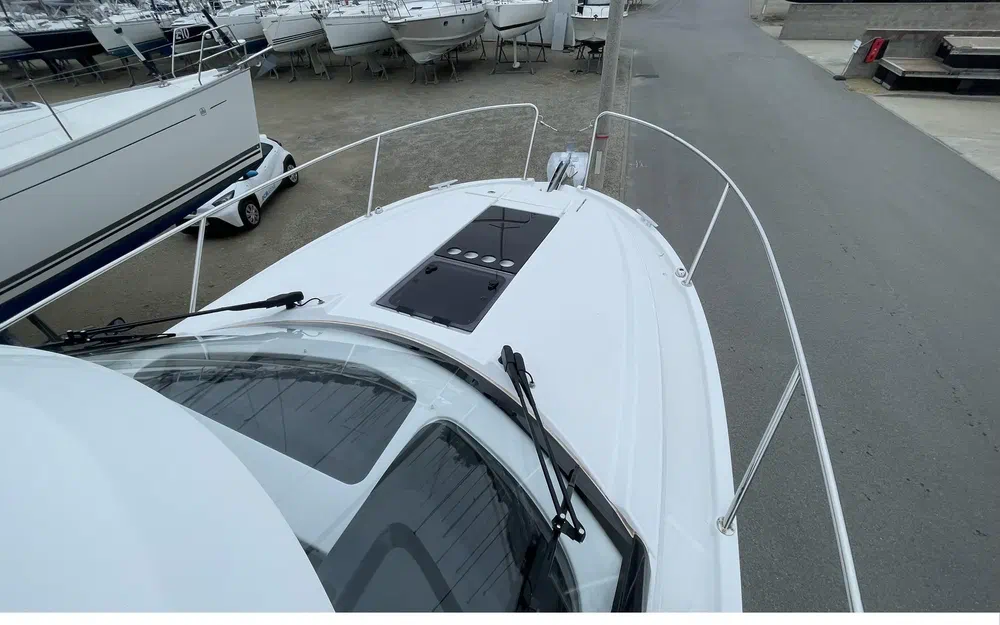 slider 6 Beneteau Antares 9 OB