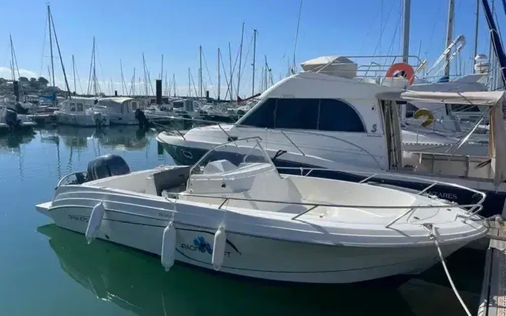 slider 0 Pacific Craft 670 Open