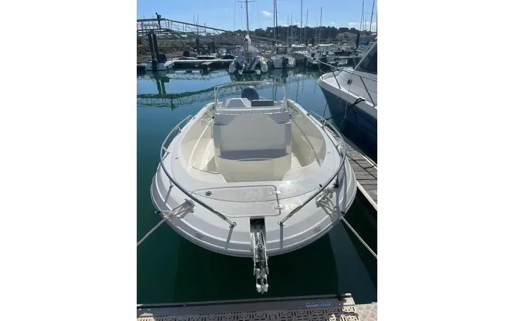 slider 1 Pacific Craft 670 Open
