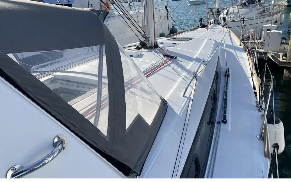 slider 18 Beneteau Oceanis 38.1