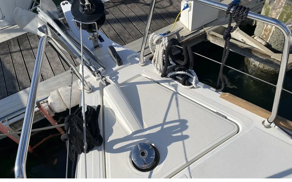 slider 19 Beneteau Oceanis 38.1