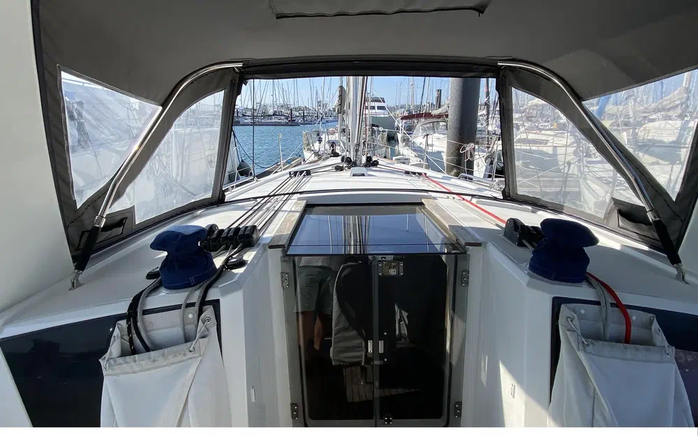 slider 22 Beneteau Oceanis 38.1