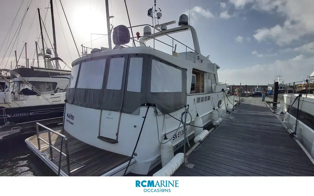 slider 3 Beneteau Swift Trawler 52