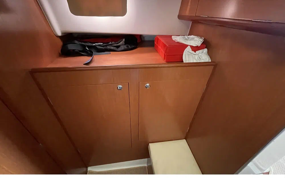 slider 10 Beneteau Antares Serie 9