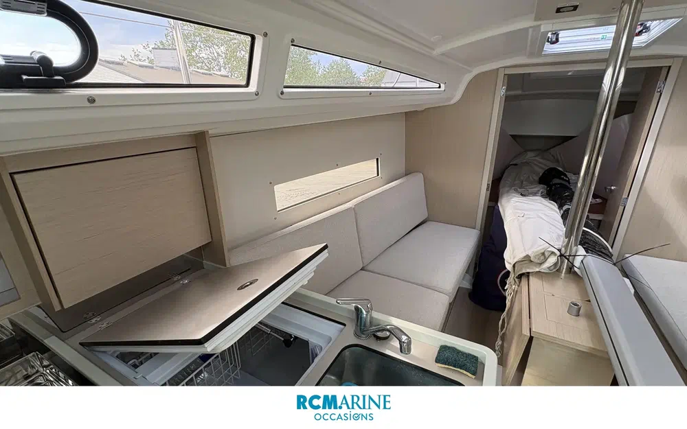 slider 9 Beneteau Oceanis 30.1
