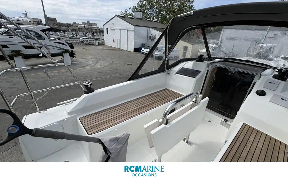 slider 14 Beneteau Oceanis 30.1
