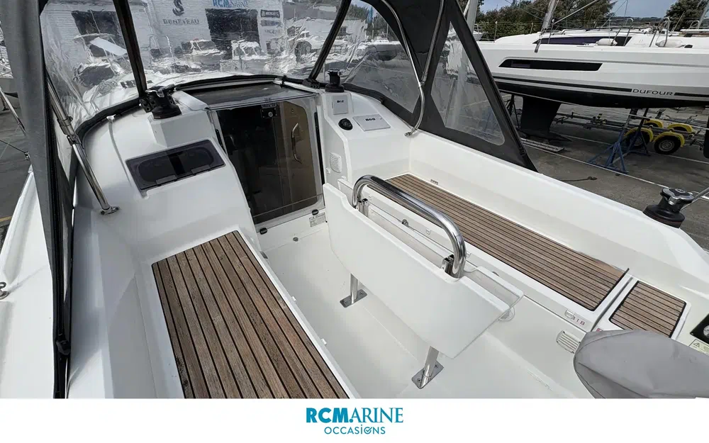 slider 15 Beneteau Oceanis 30.1