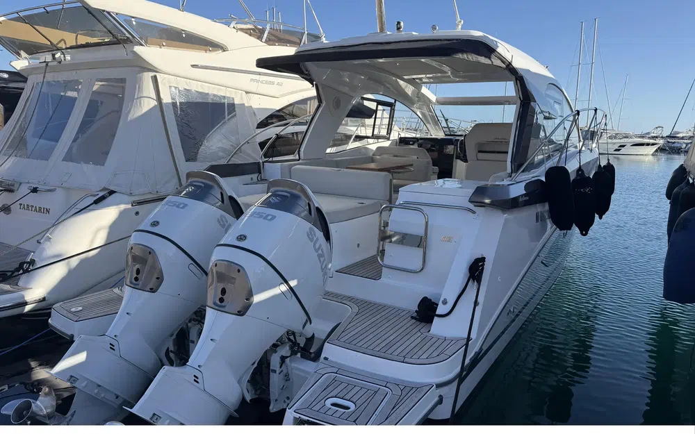 slider 1 Beneteau Gran Turismo 36
