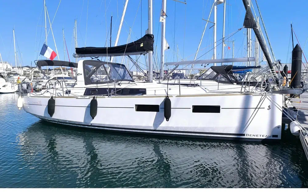 slider 0 Beneteau Oceanis 35