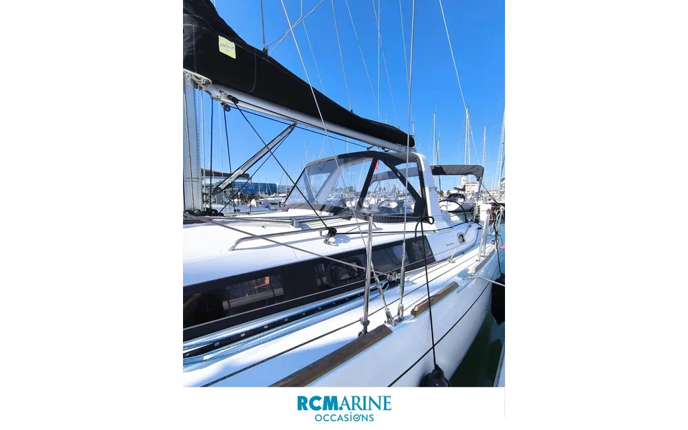 slider 3 Beneteau Oceanis 35
