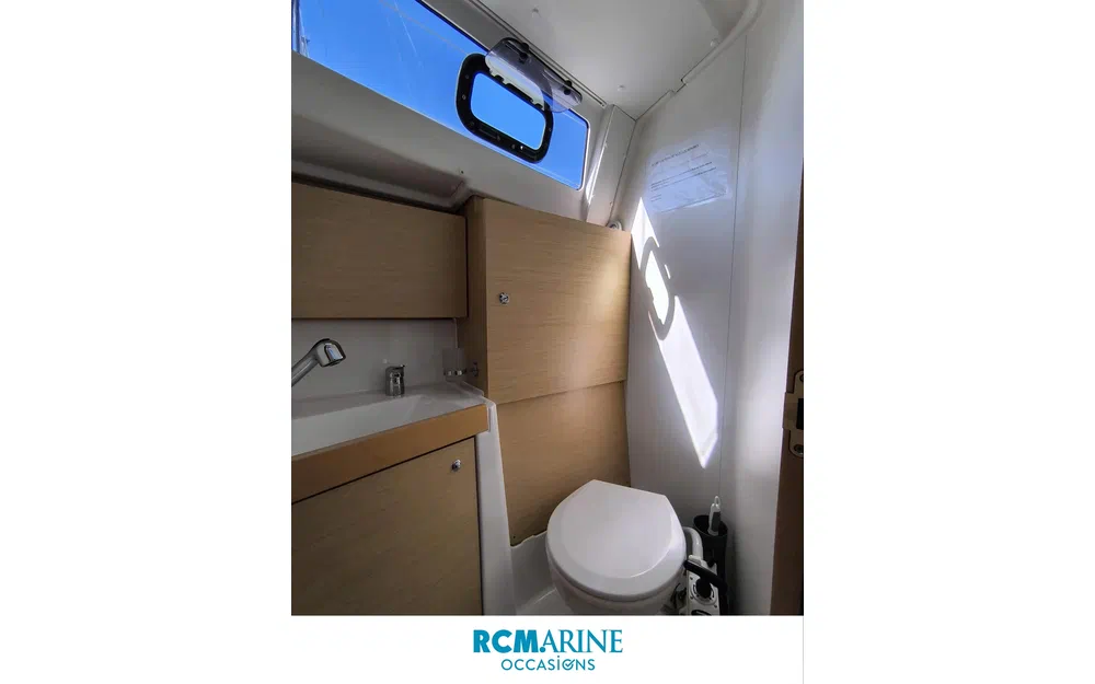 slider 8 Beneteau Oceanis 35