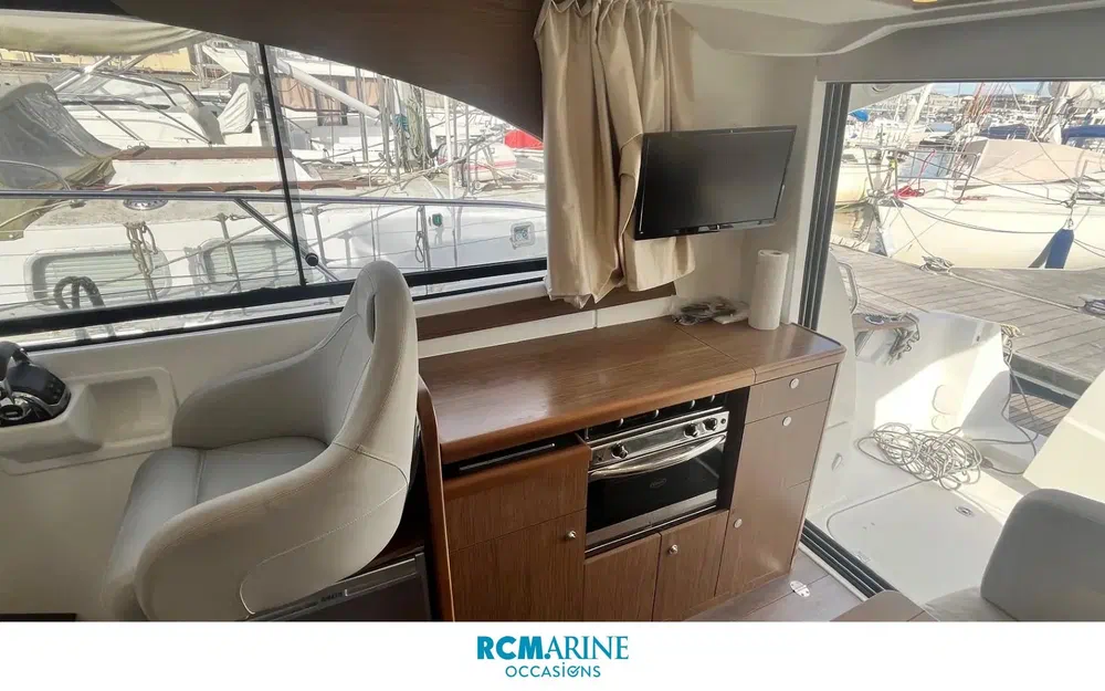 slider 9 Beneteau Antares 30