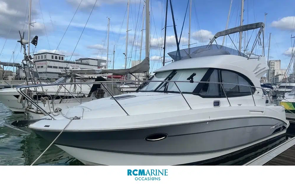 slider 1 Beneteau Antares 30