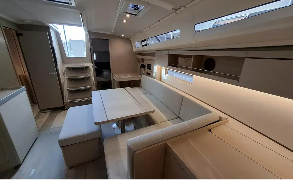 slider 7 Beneteau Oceanis 40.1